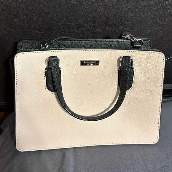 Kate Spade Purse - Picture 1 of 3